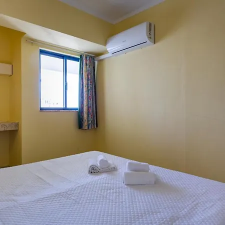Lejlighed Lovelystay - Sunny Apartment In Praia Da Rocha Portimão
